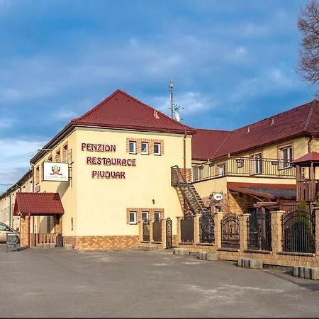 Penzion U Cisarske Cesty Hotel Drzovice Exterior photo